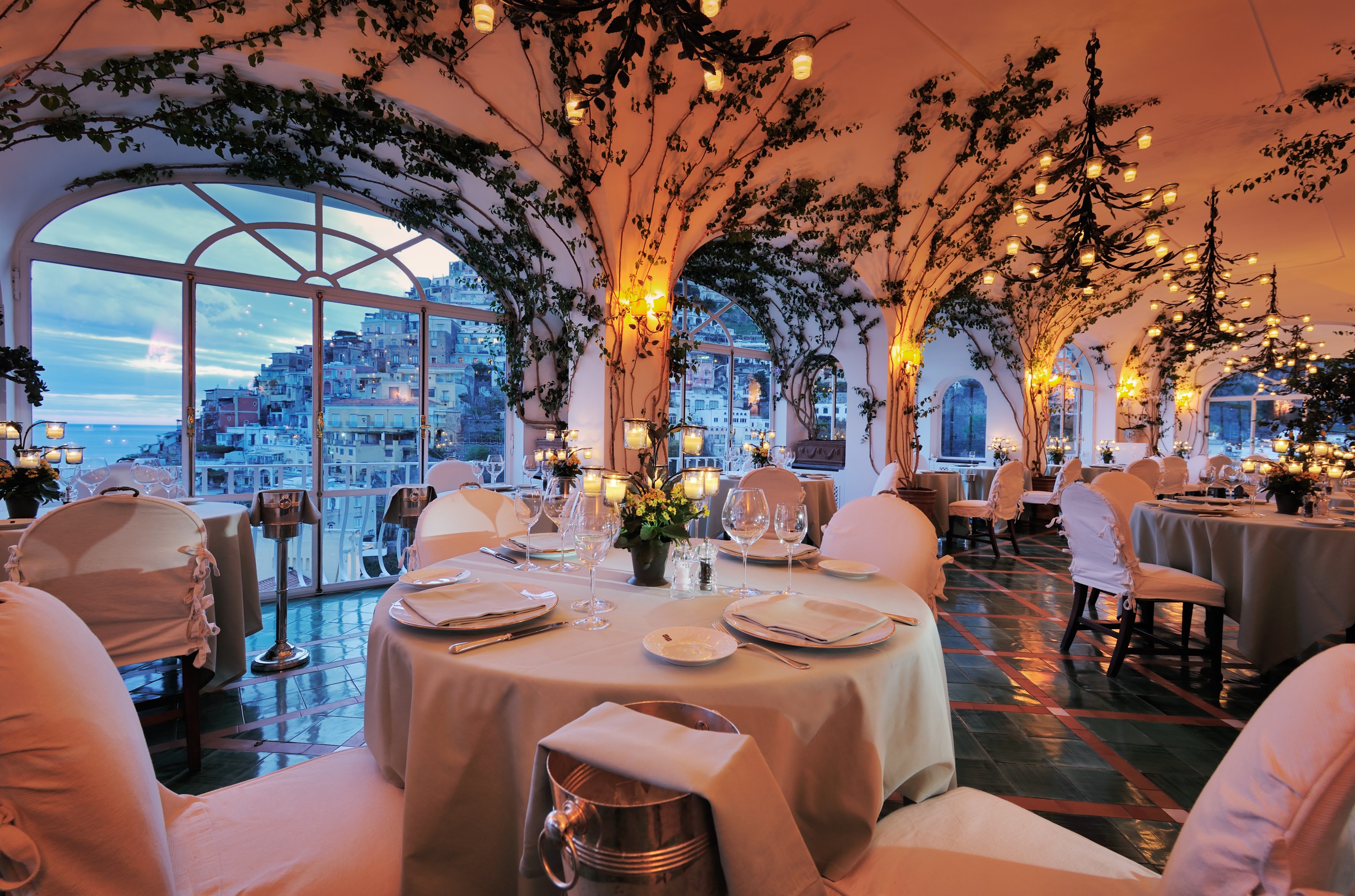 Красивые и вкусные рестораны. Позитано ресторан. Отель le Sirenuse. Clos Maggiore ресторан. Мишленовский ресторан в Позитано.