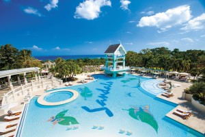 [HQ]_Sandals Ochi Beach Resort Great House Pool