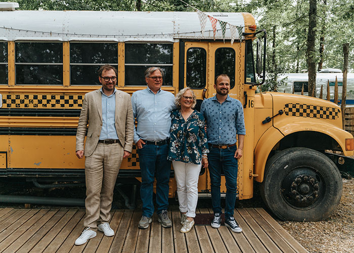 Famiglia Van de Loo: da sinistra Alessandro Loek, Maria Cristina e Leonardo Van de Loo