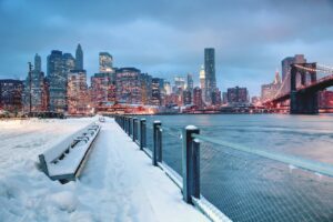 Per vivere la magia delle Feste di Dicembre oppure per allontanarsi dal frastuono di fine anno. La motivazione non conta, l’importante è mettere in valigia 